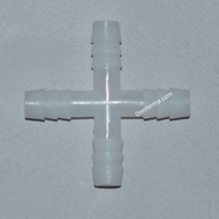 Крестовина для соединения шлангов поилок 8мм пластиковая